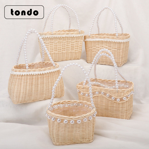 Chinese Valentine's Day portable pearl rattan flower basket, handmade diy creative waterproof small flower basket flower packaging material