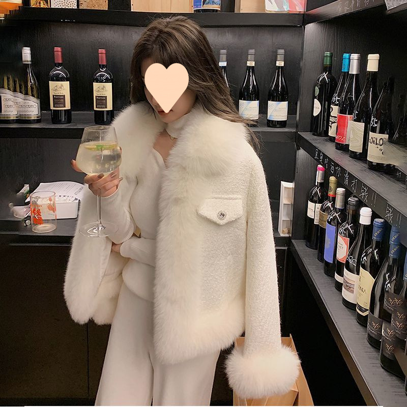 Shining small fragrance leather jacket for women 2025 autumn and winter new style spliced ​​tweed imitation wool top environmentally friendly