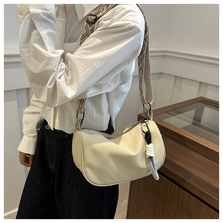 Canvas bag for women 2024 new autumn and winter versatile dumpling bag, casual and sporty wide-shoulder crossbody bag for women undefined