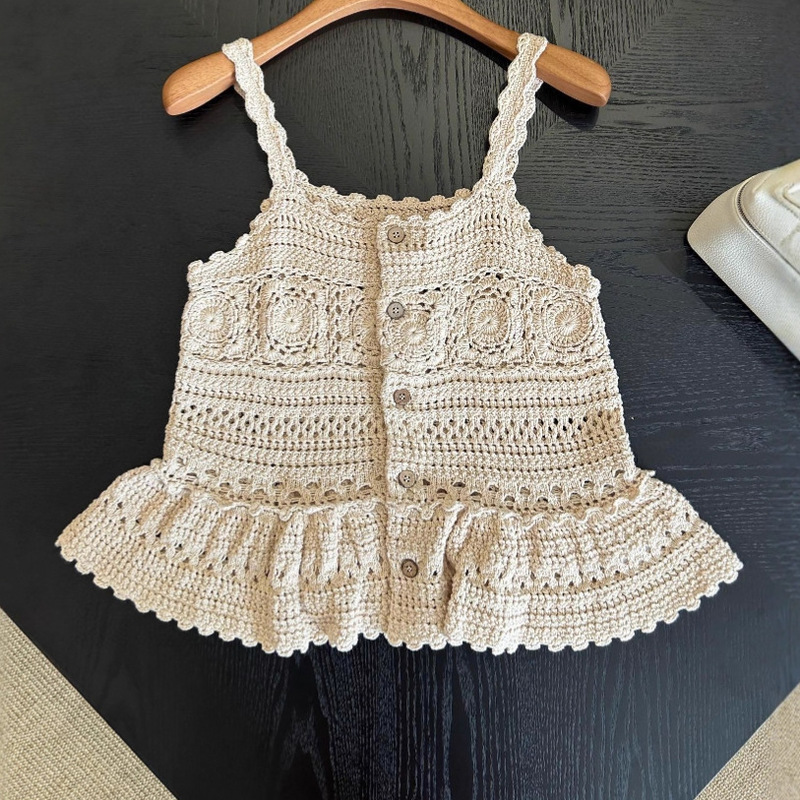 "French-Style Wardrobe" Romantic and Girly Feel, Handmade Crochet Hollow-Out Knitted Vest with Straps Cm1134 "French-Style Wardrobe" Romantic and Girly Feel, Handmade Crochet Hollow-Out Knitted Vest with Straps Cm1134