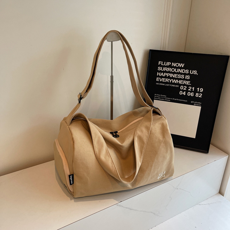卸売りの新型旅行カバンの女性の大容量の軽便でフィットネスのカバンを持っています。|undefined