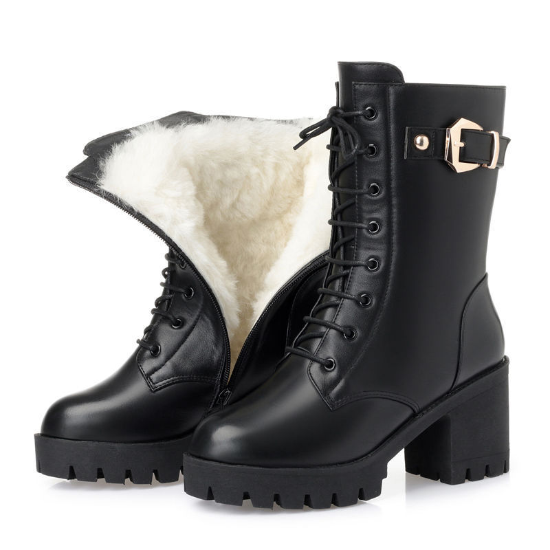 Black plus velvet / 35