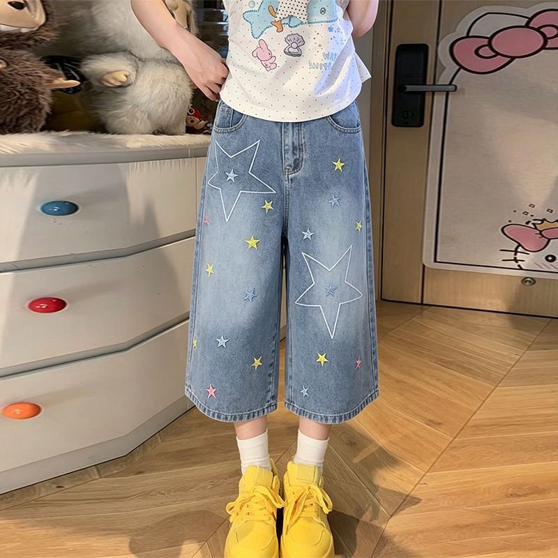 Petite Versatile High-Waisted Embroidered Denim Capri Pants for Women, Summer Design, Loose Fit, Slimming Wide-Leg Straight Pants Petite Versatile High-Waisted Embroidered Denim Capri Pants for Women, Summer Design, Loose Fit, Slimming Wide-Leg Straight Pants