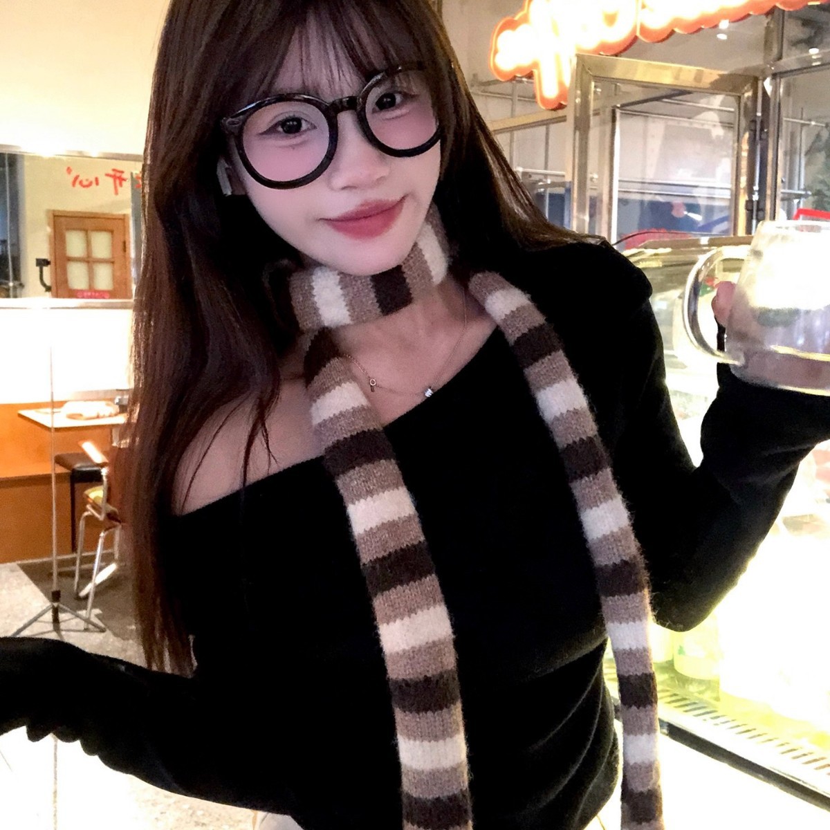 Trendy Y2K Long Handmade Knitted Color-Block Scarf for Women, Autumn and Winter Atmosphere, Narrow Neck Warmer Accessory