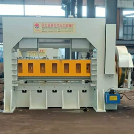 金属成型设备;冲床;冲孔机