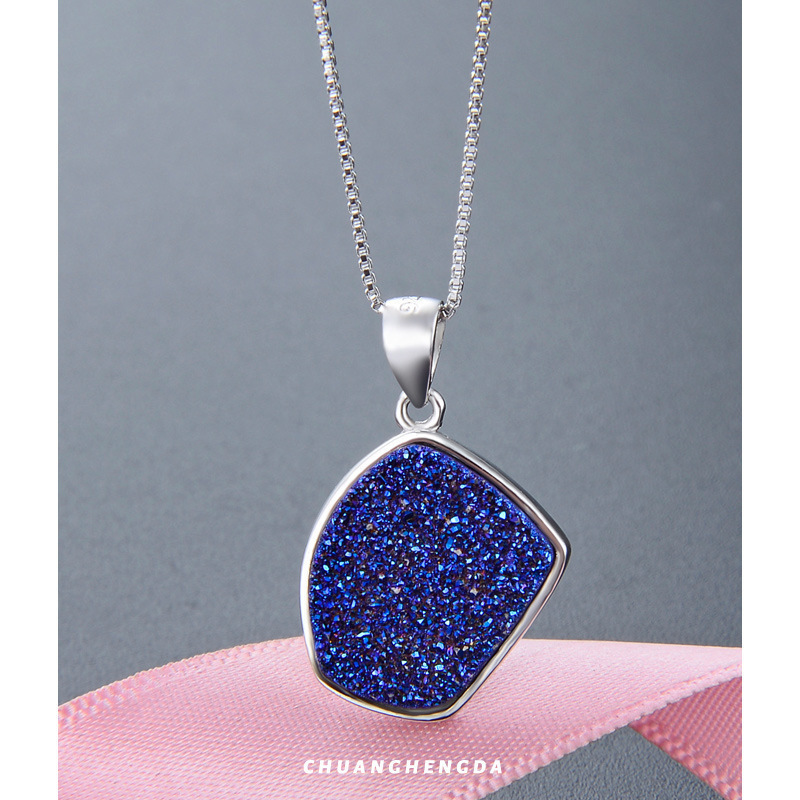 Colgante de plata esterlina s925 irregular para mujeres Europa y los Estados Unidos ins viento estrella colgante corto personalidad nicho de diseño joyas