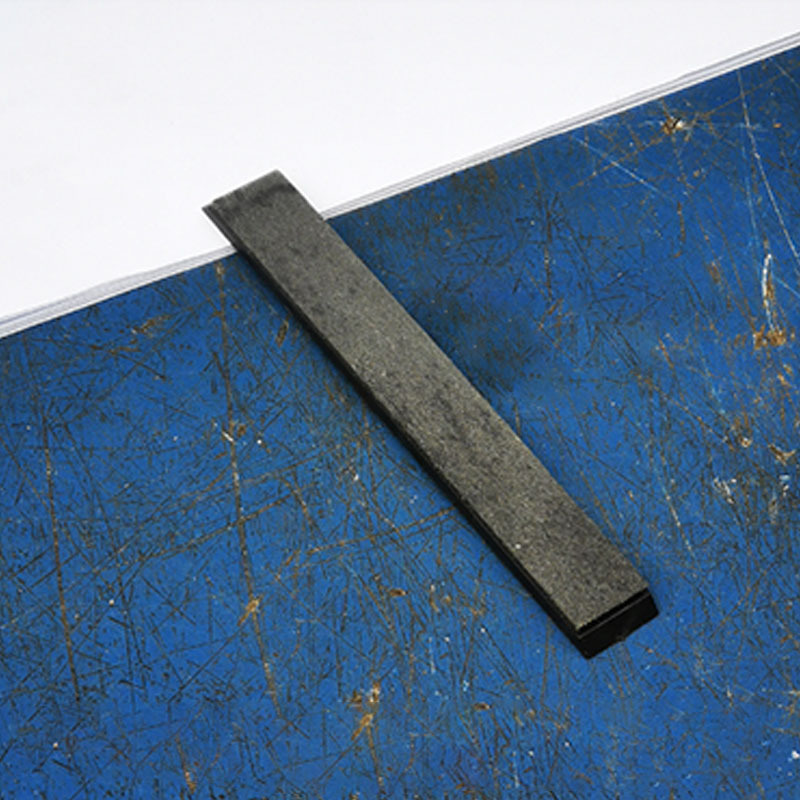 블랙 가죽 스트립