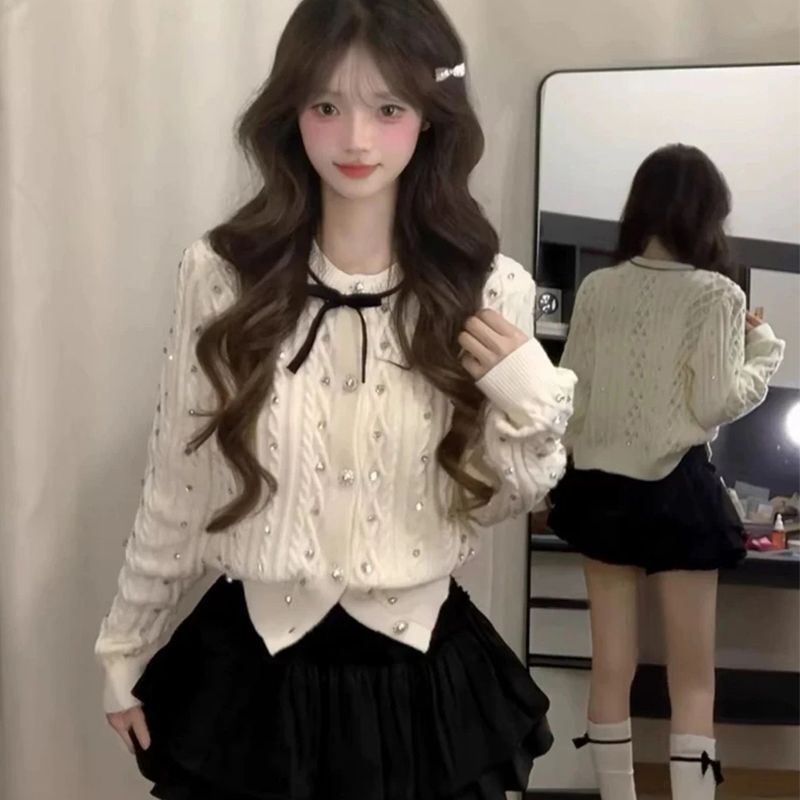 Korean-Style Rhinestone Bow Knitted Cardigan Sweater, Soft and Versatile, Stylish Women's Autumn and Winter New Slim-Fit Top
