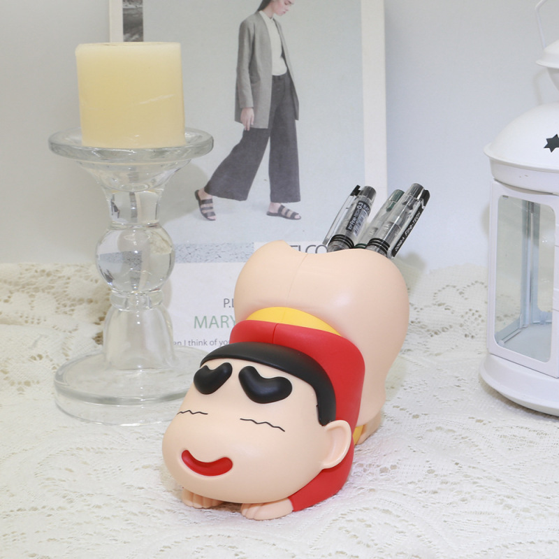 かわいいクレヨンしんちゃんのペンホルダーの装飾品は、親友や友人、子供の誕生日プレゼント、学習オフィスのデスク収納に最適です。|undefined