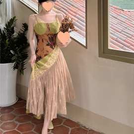 荼蘼显白拼接重工连衣裙公主洋装吊带蕾丝下摆结构油画长裙夏季