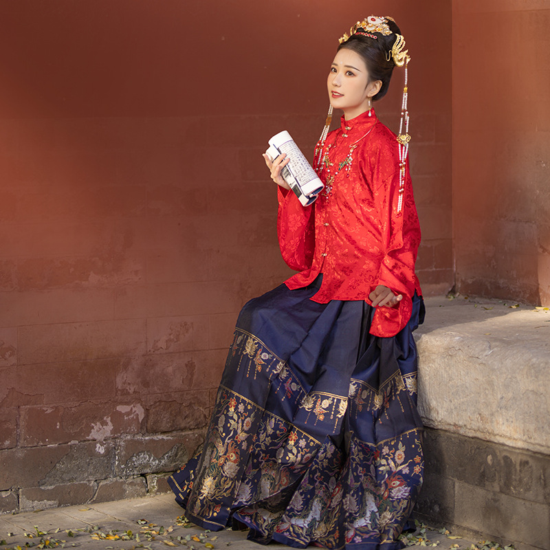 成人汉服女装款织金仿妆花马面裙女明制立领短袄琵琶袖国汉服春秋