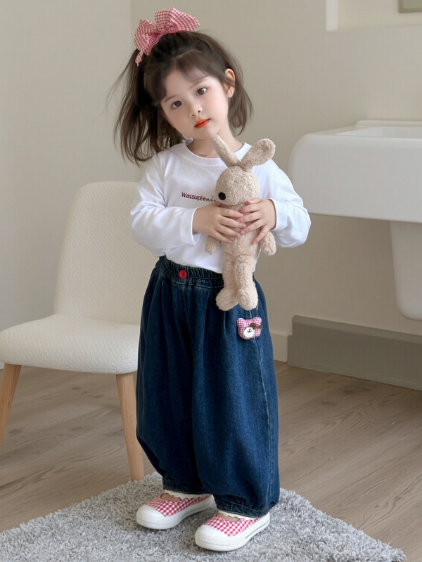 2025新款女童牛仔裤韩版宽松灯笼裤春秋季百搭长裤洋气小熊装饰潮|undefined