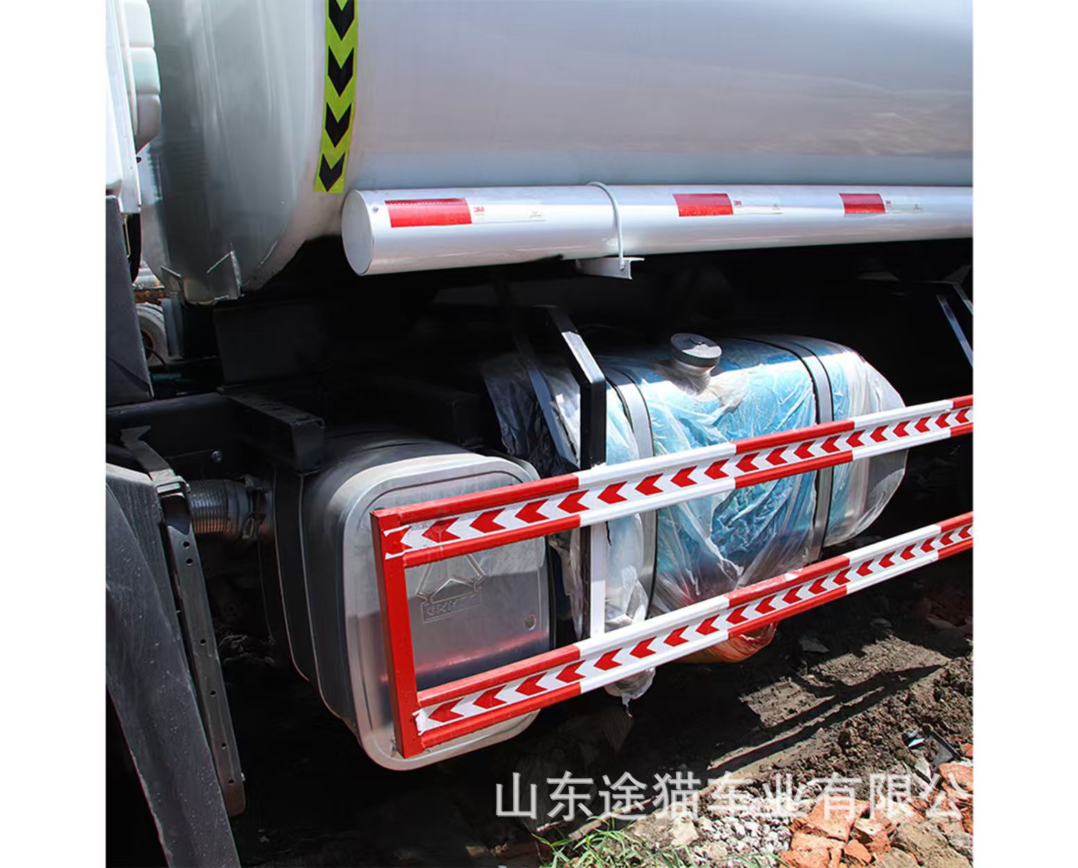 Sinotruk Howo Cargo Truck, Logistics Transport Rear-Dump Self-Unloading Dump Truck for Transporting Gravel and Earth