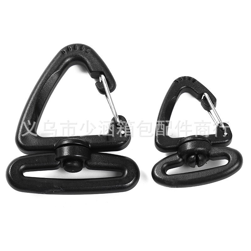 Factory 20~38mm black plastic 360 degree rotation hook plastic triangle bag pendant webbing hook wholesale