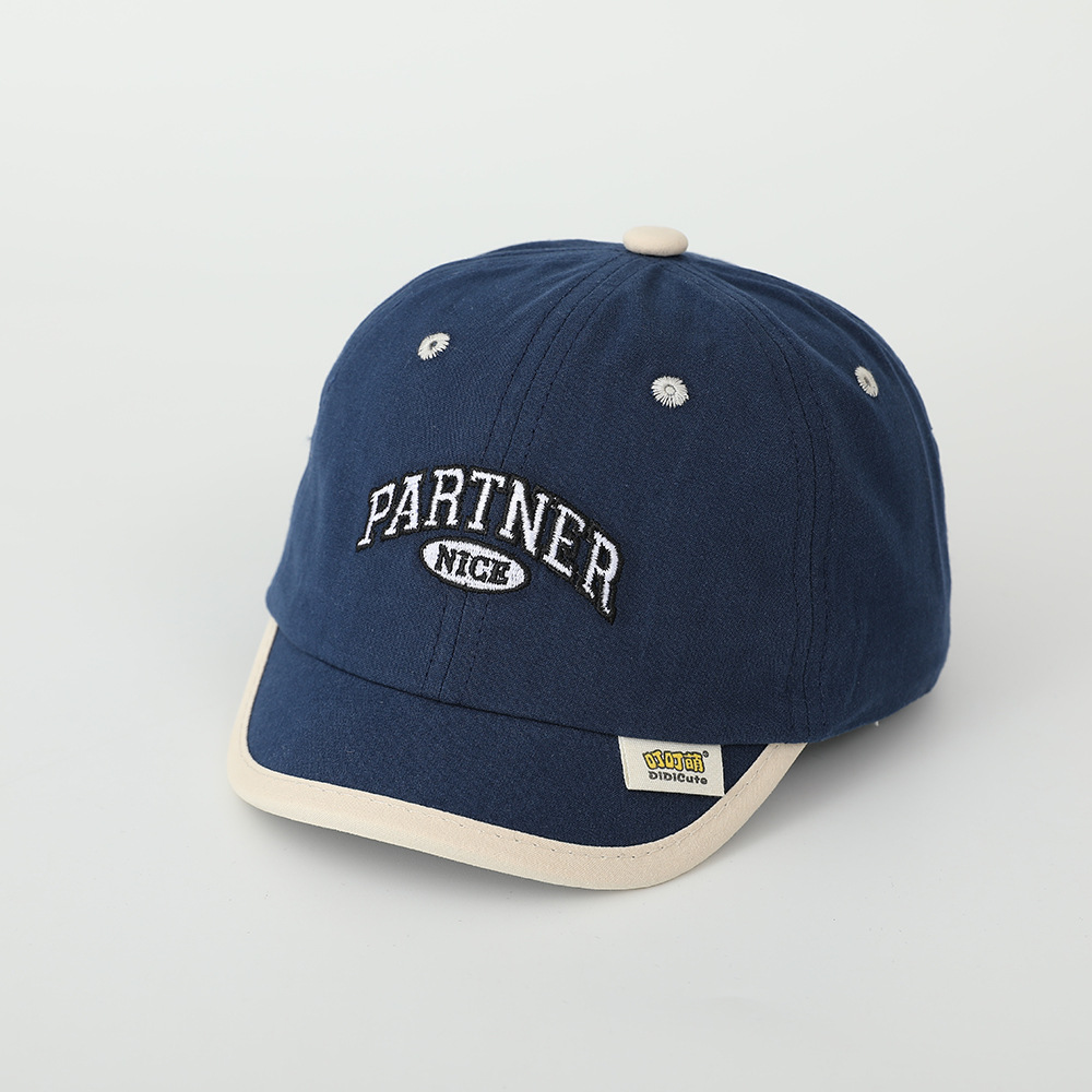 Sombreros de bebés bordados de letras primavera y otoño para niños sombreros de bordes cortos para niños sombreros de béisbol para bebés sombreros de marea de béisbol