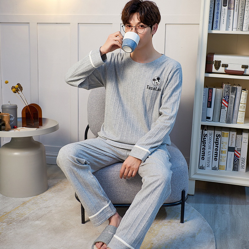 Pijamas de los hombres otoño y el invierno manga larga 2022 nueva historieta oso violento otoño se puede usar fuera juventud homewear