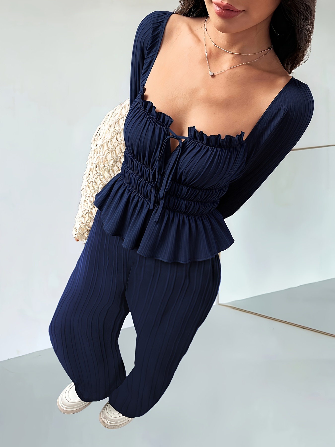 Ensemble chemisier à volants et pantalon large d'inspiration française – Style bohème chic élégant pour femme (Tailles S à XXL, bleu marine, esthétique minimaliste euro-américaine)_voghion.com