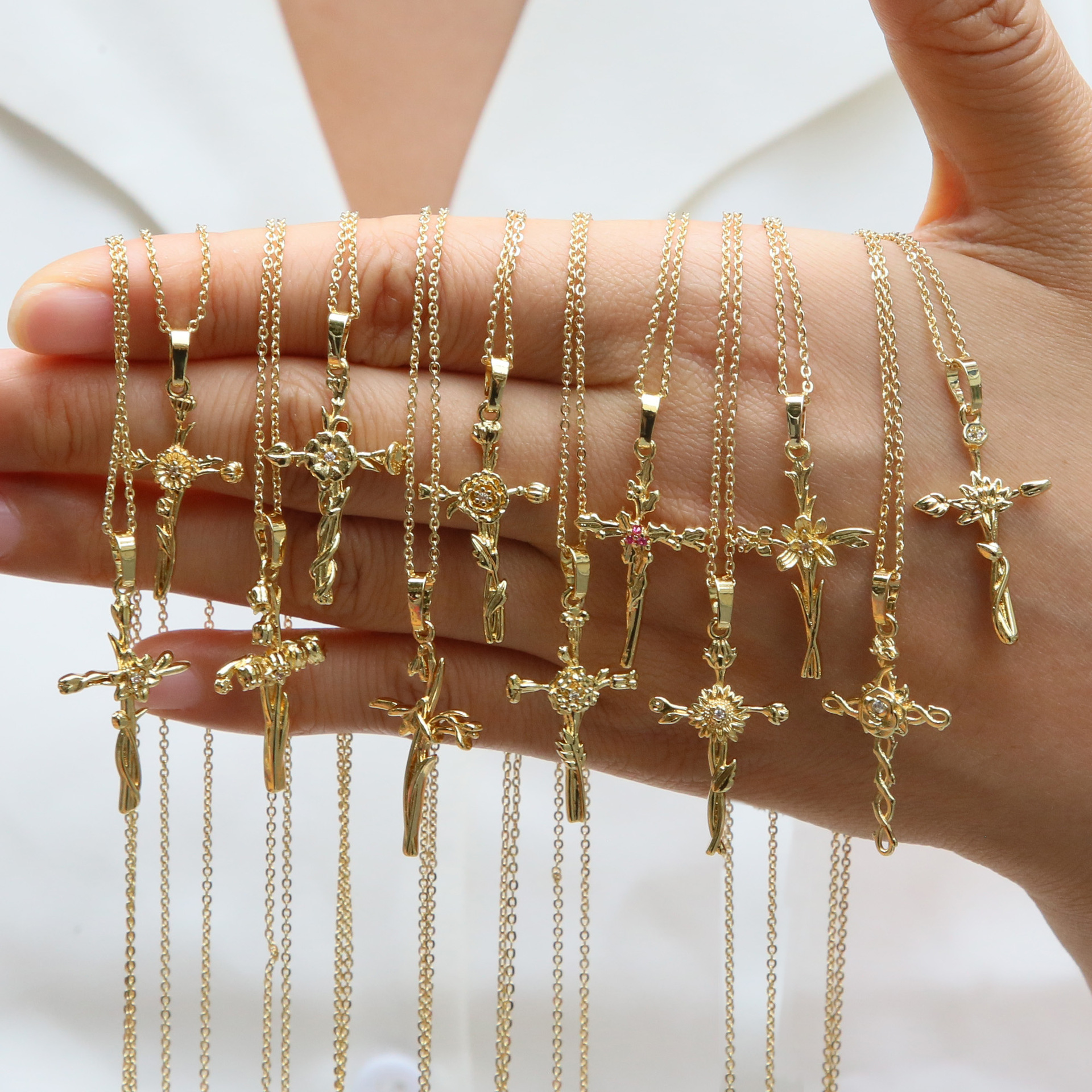 6g Weight Lobster Trigger Clasp Closure Clasp Closure Type Wholesale Jewelry Elegant Classic Style Cross Flower Copper Plating Cable Chain Pendant Necklace