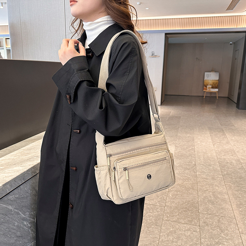 大容量カジュアルシンプルクロスボディバッグファッショナブルな多層収納中年女性バッグ撥水ナイロン耐久性のあるショルダーバッグ|undefined