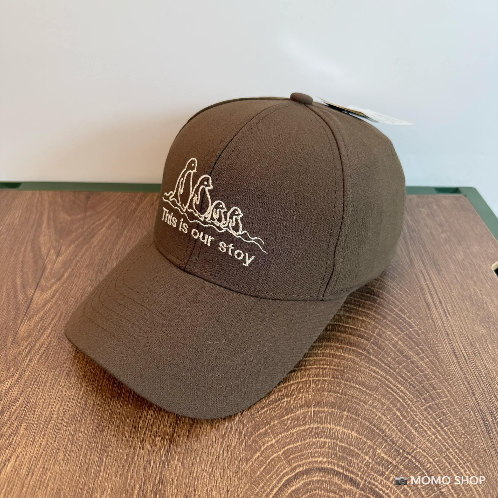 Sombrero de mujer pingüino bordado sombrero de béisbol duro coreano para hombres y mujeres de alta calidad de moda versátil sombrero de lengua de pato