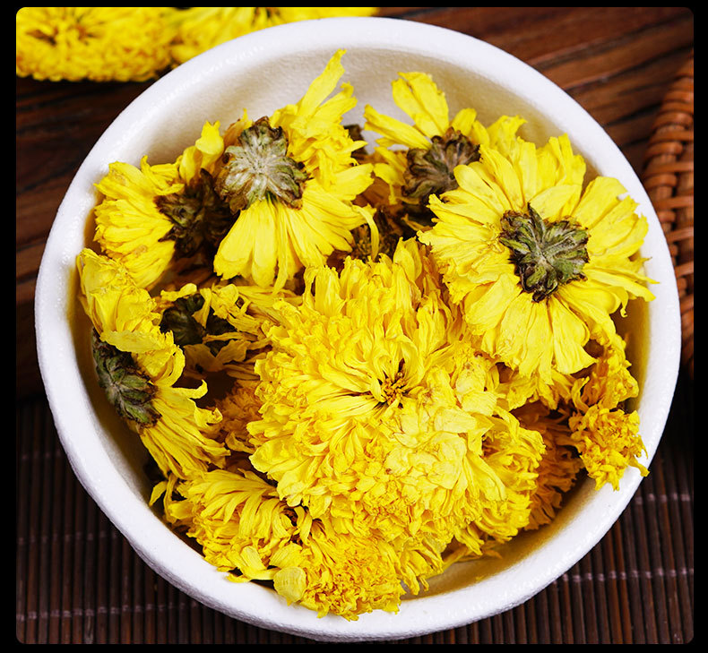 Wuyuan Imperial Chrysanthemum Tea (Chrysanthemum morifolium) — Large-Flower Dried Chrysanthemum, 20g Jar preparation