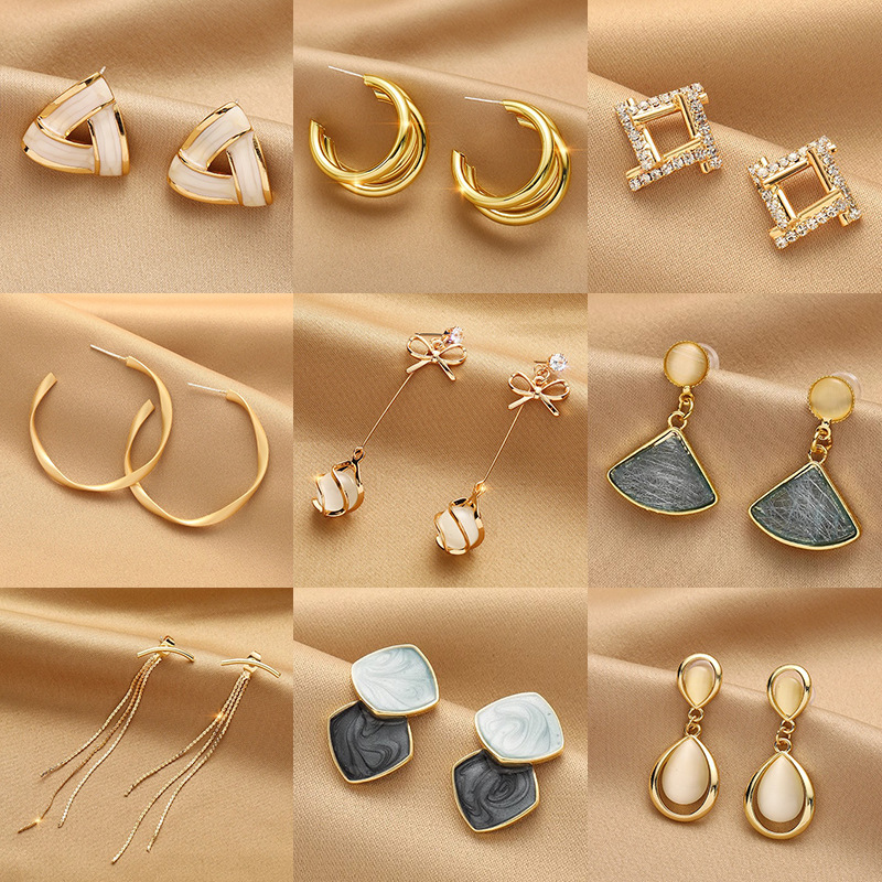 S925 Silver Needle Korean Style Pearl Earrings, Simple and Unique Niche Design, Elegant Earrings, High-End New Style Earrings S925 Silver Needle Korean Style Pearl Earrings, Simple and Unique Niche Design, Elegant Earrings, High-End New Style Earrings