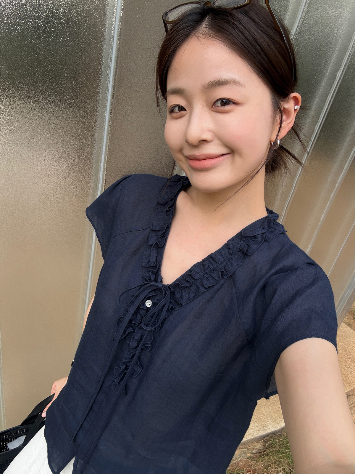 TG 轻松度假 木耳花边V领甜美文艺苎麻凉感系带衬衫2026夏款26545