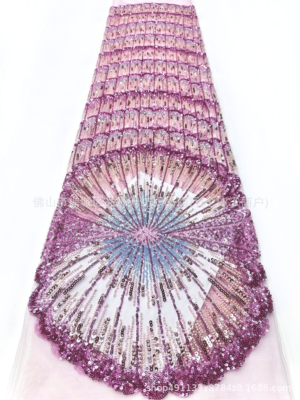 Desfile de pasarela con gran flor en forma de ventilador de sequilla tela de cuentas de clavos ligera cena de lujo alta tela de vestido delgado