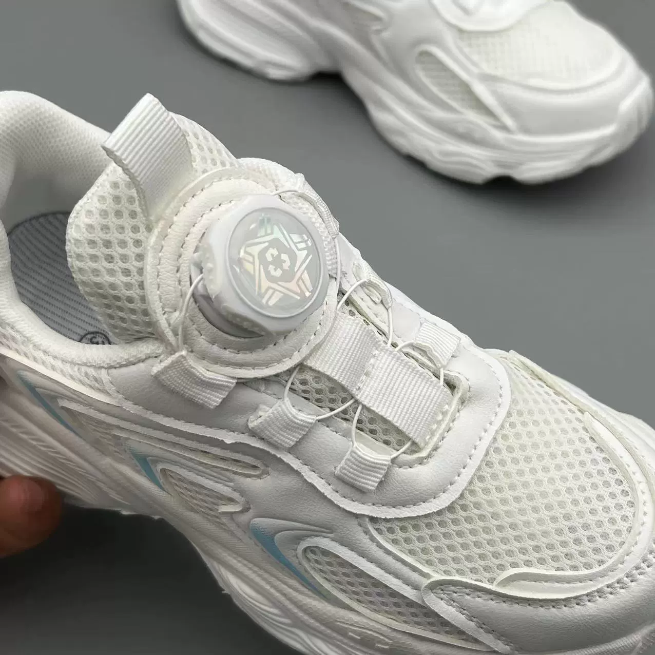 Summer children's white shoes for boys, white footwear, breathable sports shoes