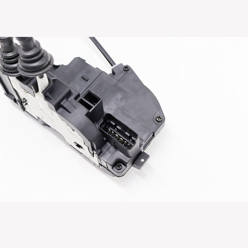 813102L020 is suitable for the Elantra front door lock actuator left driver 09-12