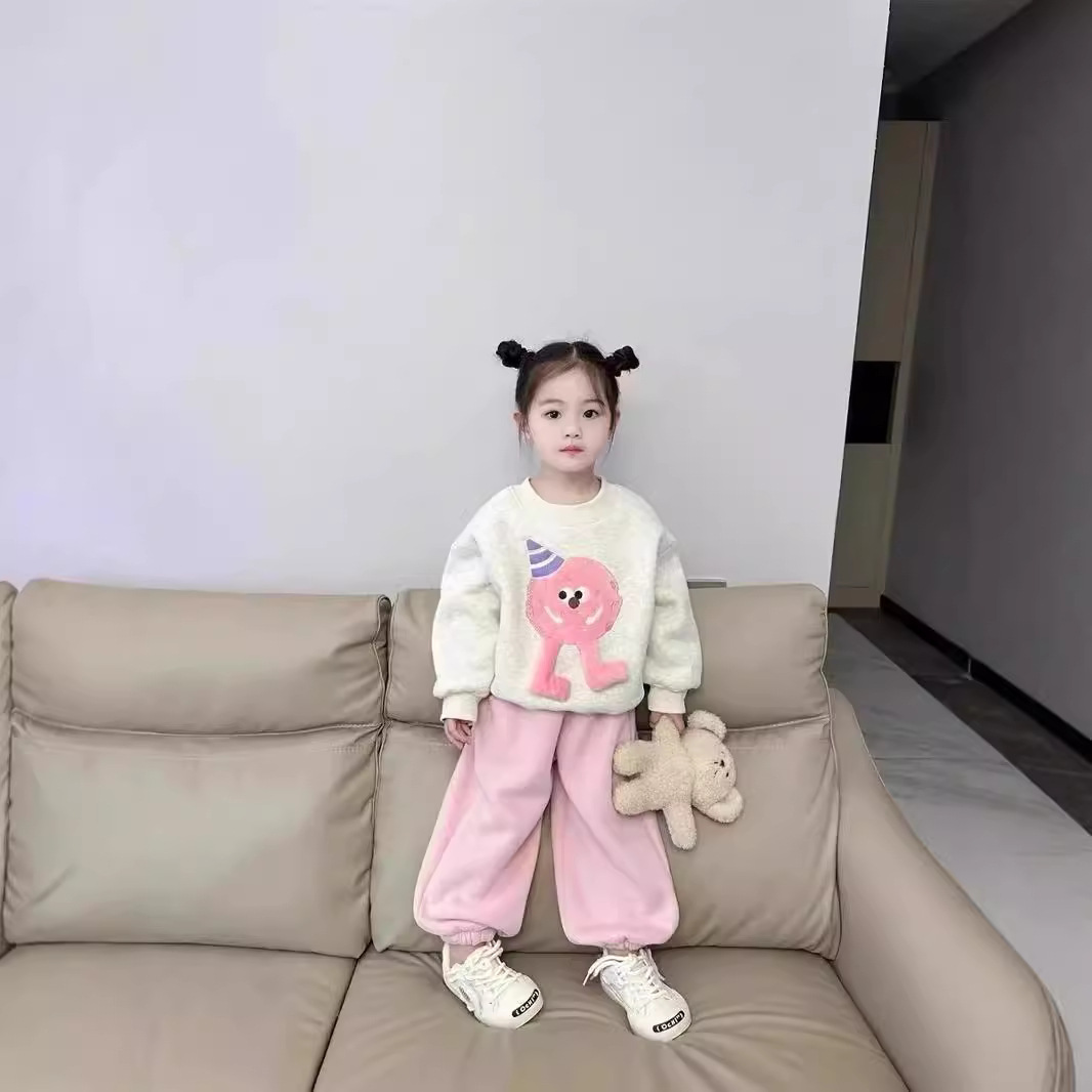 Otoño e invierno 2024 nuevo traje para niñas estilo occidental versión coreana suelta del suéter deportivo para niños de dos piezas