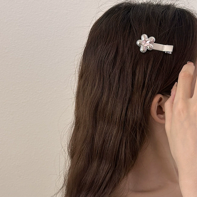 Fuchsia sweet hairgrip, hair accessory, bangs, flowered