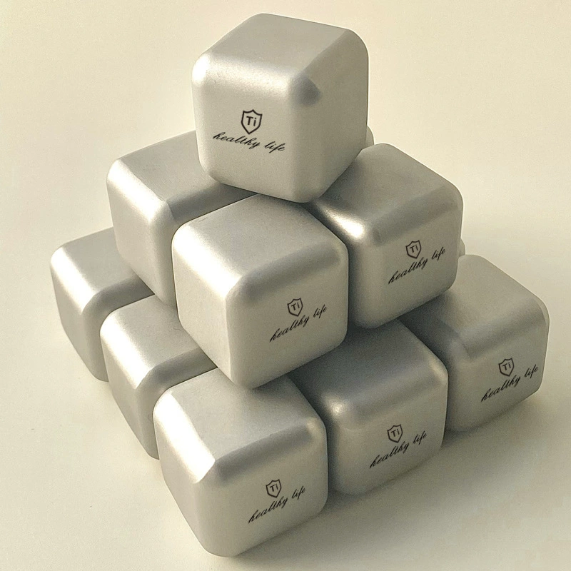 Титановая очистка, нержавеющая сталь, ледяной вин, бытовой красный вин, виски, пиво, быстро замороженные кубики льда, перерабатываемый набор коробок для кубиков льда