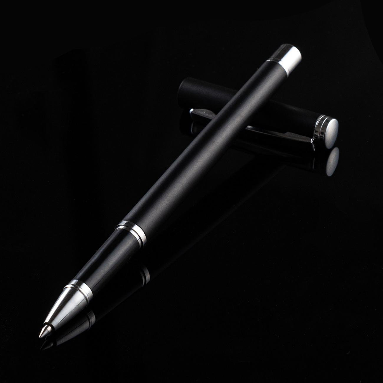 Fabricante de bolígrafo de firma en stock bolígrafo de metal de alta calidad regalos comerciales bolígrafo publicitario logotipo de impresión nuevo bolígrafo multicolor