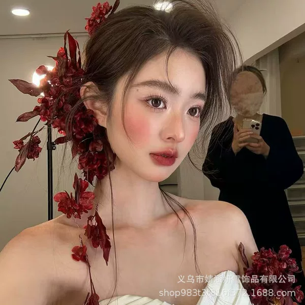 New ultra-fairy versatile red bridal headpiece, Chinese-style robe, wedding dried flower headpiece, handmade DIY material head flower