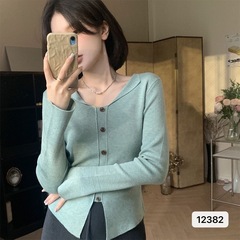 秋の軽豪華なデザインの小さい襟の襟の感の洋気の修身はやせています。