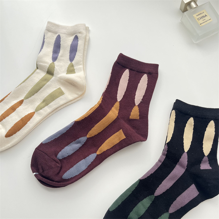 Femmes Rétro Bloc De Couleur Coton Crew Socks Une Paire display picture 2