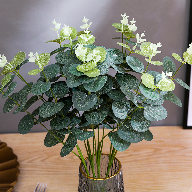 Venta caliente nueva impresión de pantalla de seda artificial solo hojas de eucalipto decoración de la boda planta artificial paquete de hojas de dinero
