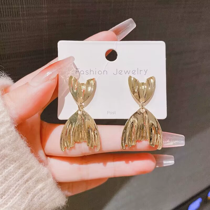 Серьги асимметричные с кисточкой, 925 серебро, игла, корейский стиль элегантный минимализм