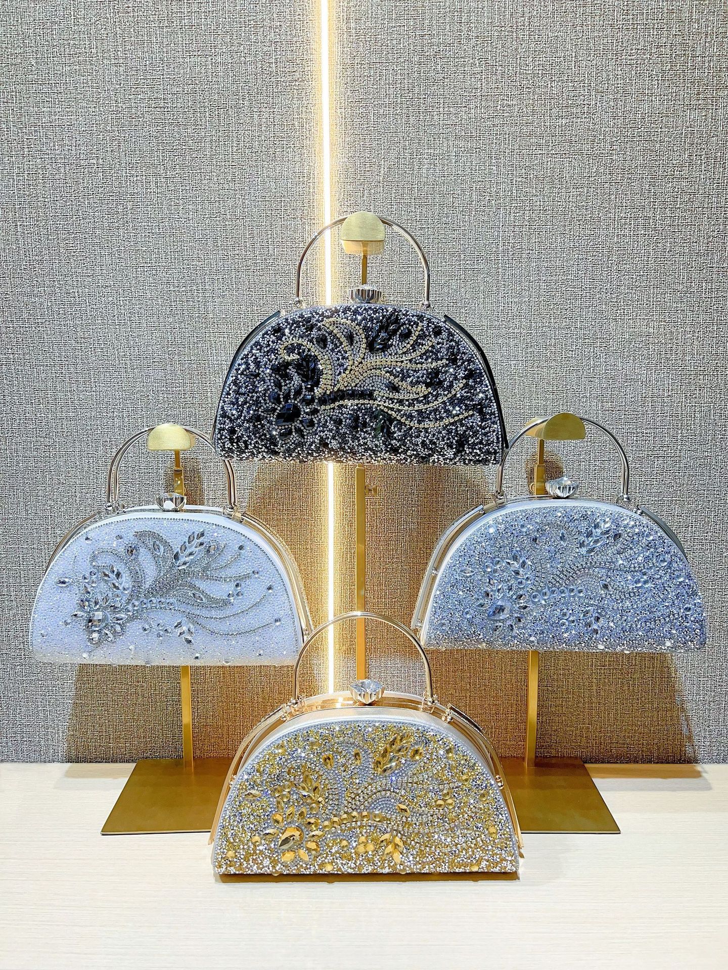 Borsa da sera donna con strass borsetta a tracolla elegante_voghion.com