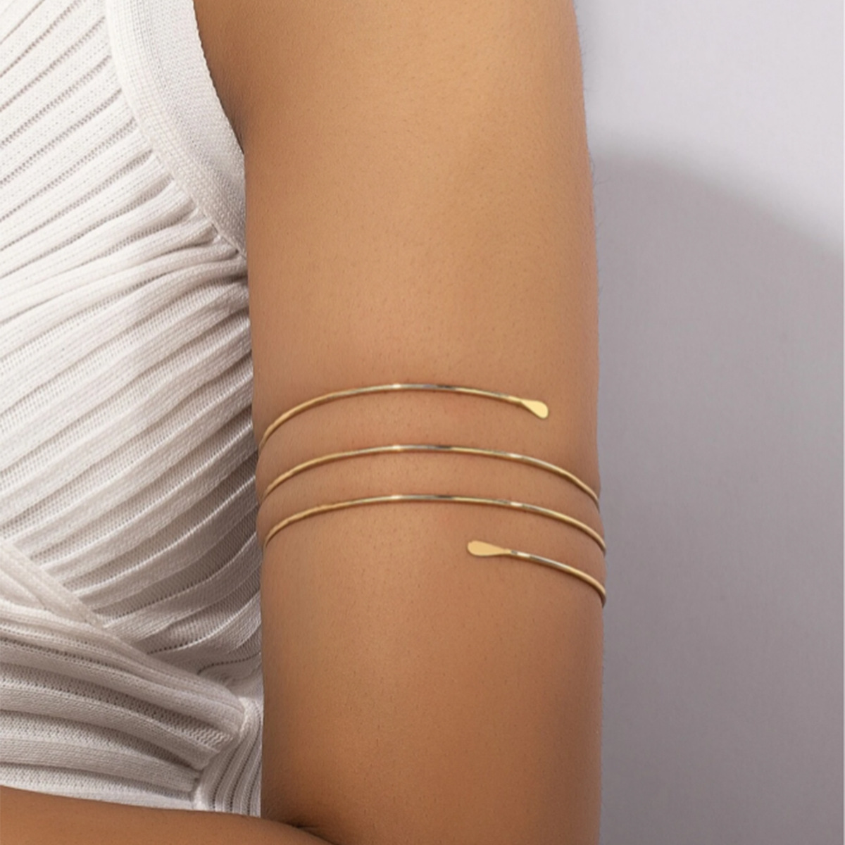 Wholesale Jewelry IG Style Simple Style Solid Color Alloy Arm Bracelet display picture 1