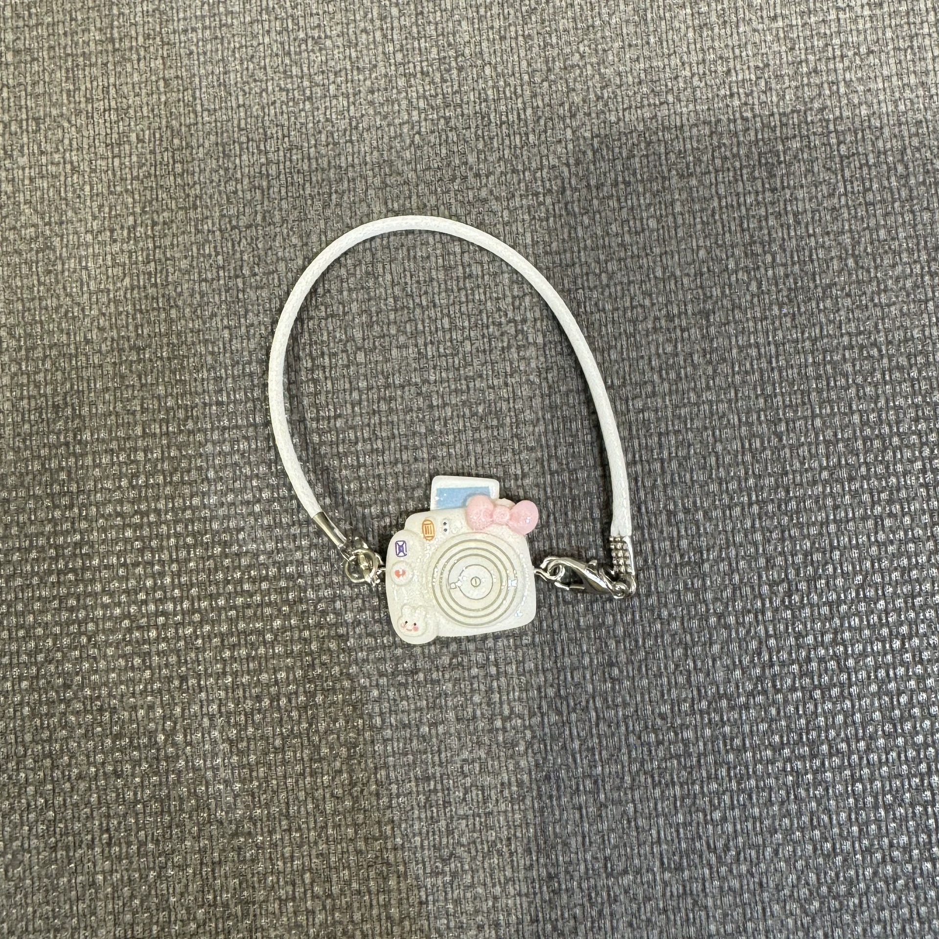 Mini Camera Pendant Charm, Cartoon Minifigure with Bow — Dollhouse Accessory, 7 Styles