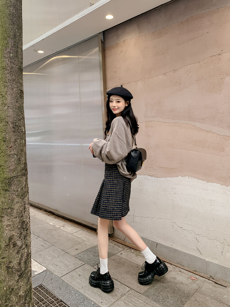 Giày lười nữ da bò phối dây buộc chéo đế xuồng platform phong cách Anh quốc — Màu Đen Hạt mở viền, Màu đen da bò mờ, Màu trắng chi tiết 22