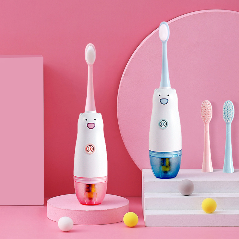 新款跨境乾電池防水兒童電動牙刷可愛家用卡通軟毛髮光小白熊牙刷