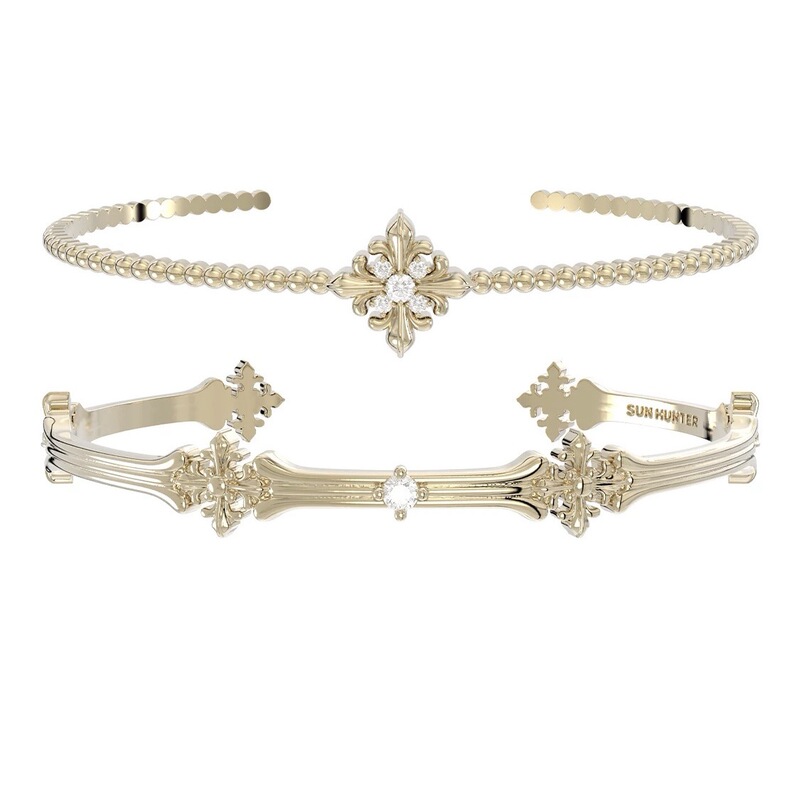 Three Horizontal Lines of Jewelry with the Same Design as the Iris Flower Bracelet, Titanium Gold Color, Simple and High-End Feel, Maillard Jewelry, French Retro Light Luxury