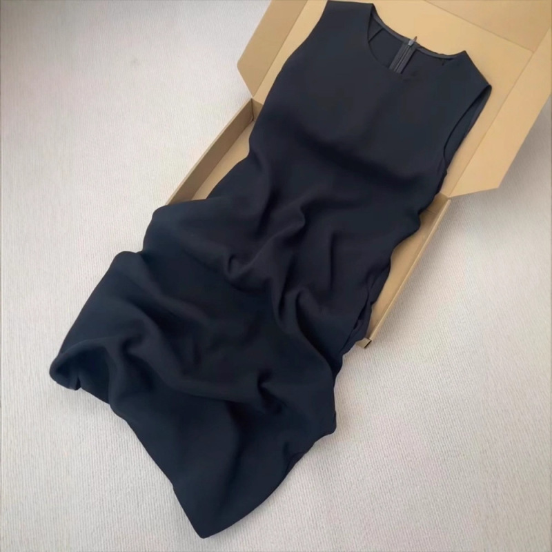 【I'Ll Hit You if You Don'T Wear It】High-End Black Slit Sleeveless Dress, Summer Niche Style Tank Dress for Mature Women 【I'Ll Hit You if You Don'T Wear It】High-End Black Slit Sleeveless Dress, Summer Niche Style Tank Dress for Mature Women