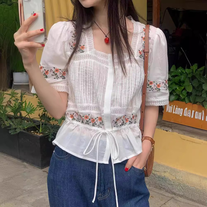 Korean Retro Ethnic Style Square Collar Commuter Waist Slimming Fashionable Short Shirt Lace Embroidered Short-sleeved Top for Women