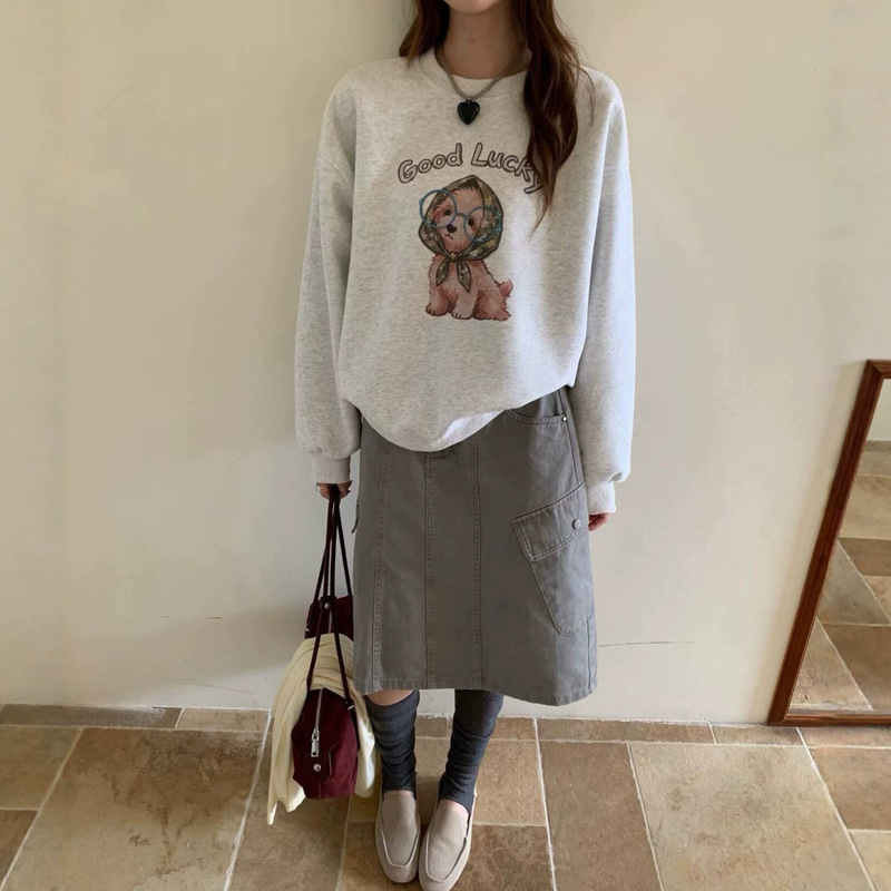 Headscarf puppy print round neck sweatshirt, loose and versatile, Korean style casual pullover long sleeve top, new autumn 2026 model Headscarf puppy print round neck sweatshirt, loose and versatile, Korean style casual pullover long sleeve top, new autumn 2026 model