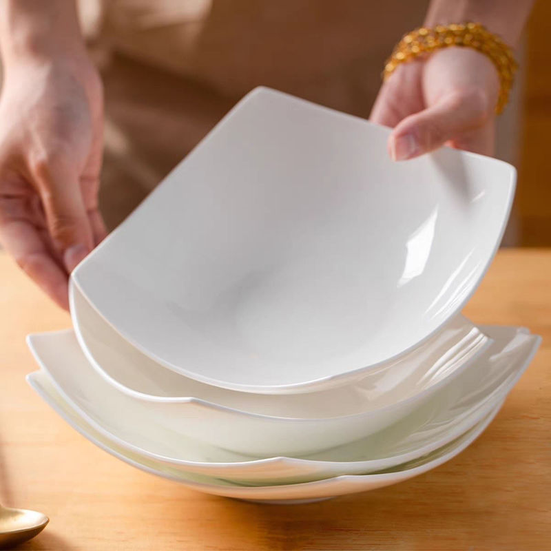 High-Quality Ceramic Plates with a Stylish Design for Home Use, Square Plates with Raised Edges, Soup Plates, Salad Bowls, and Deep Plates in a Light Luxury Nordic Style