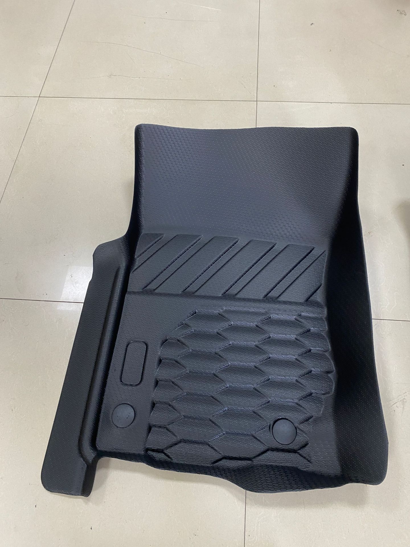 Triton Four-Door Right-Hand Drive 2019-2022 Floor Mats Triton Right-Hand Drive Floor Mats 2021 Special Car-Specific Tpe Floor Mats